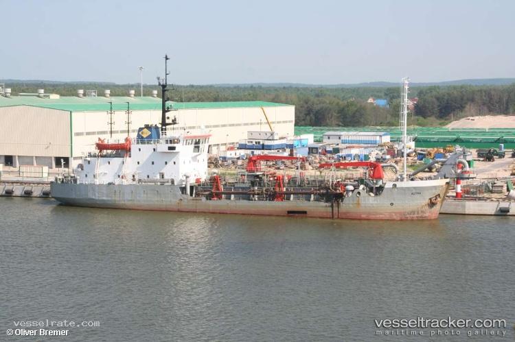 Astra - Hopper Dredger vessel registered in Saint Kitts and Nevis