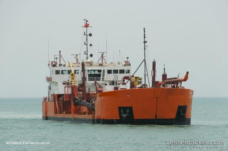 Rsa-Marine-2 - Hopper Dredger vessel registered in Indonesia