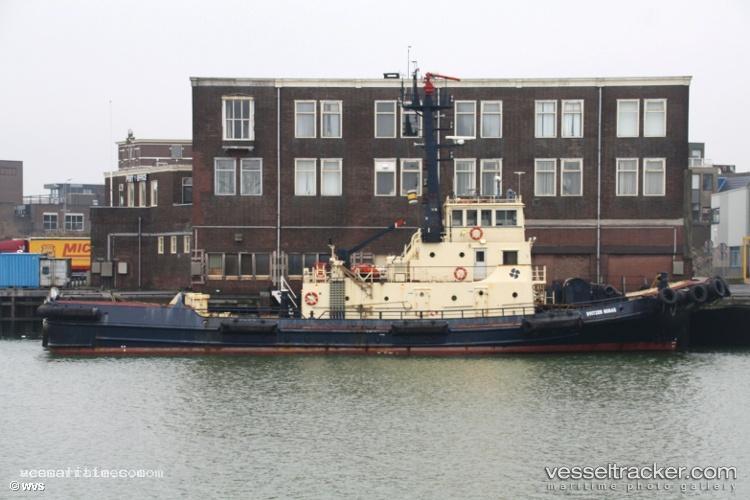 Lyboussakis-Leon - Tug vessel registered in Greece
