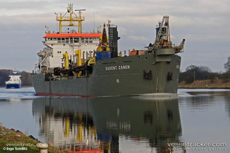 Ambika-3 - Hopper Dredger