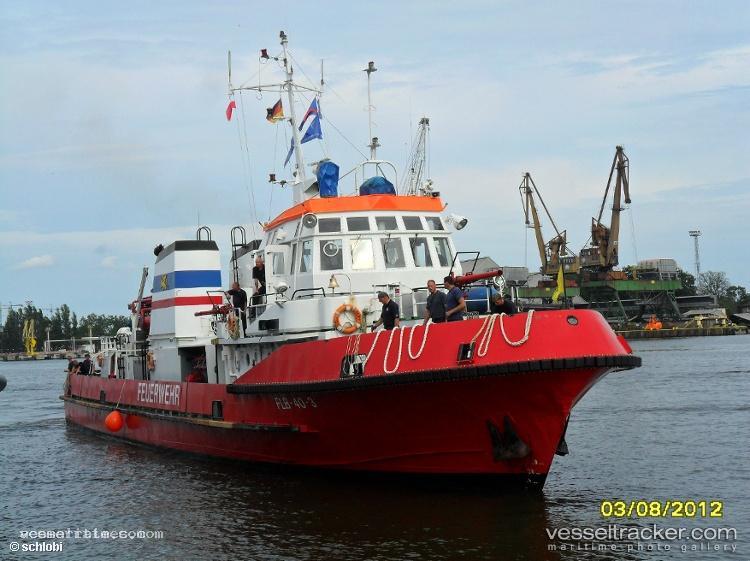 Flb-40-3 - Fire Fighting Vessel vessel registered in Germany