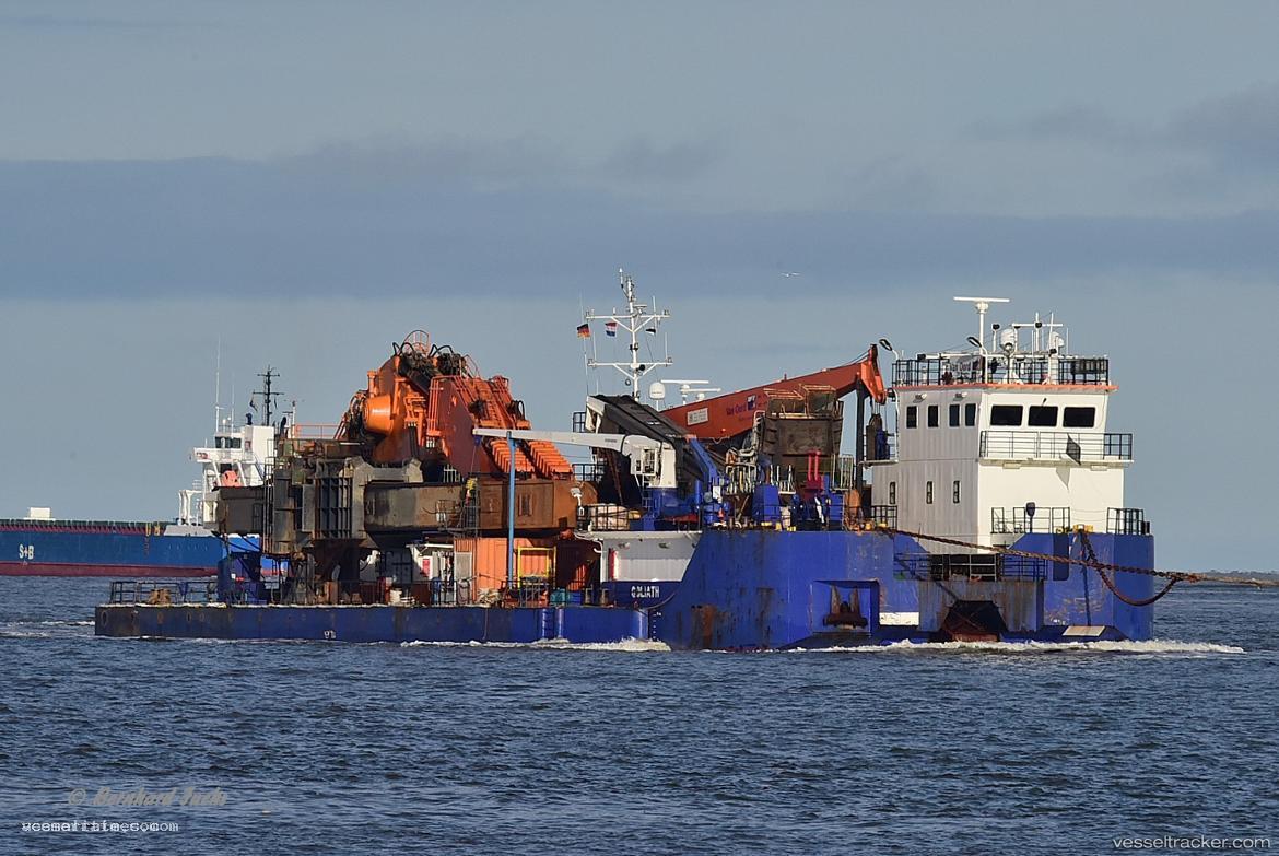 Goliath - Dredger vessel registered in Netherlands