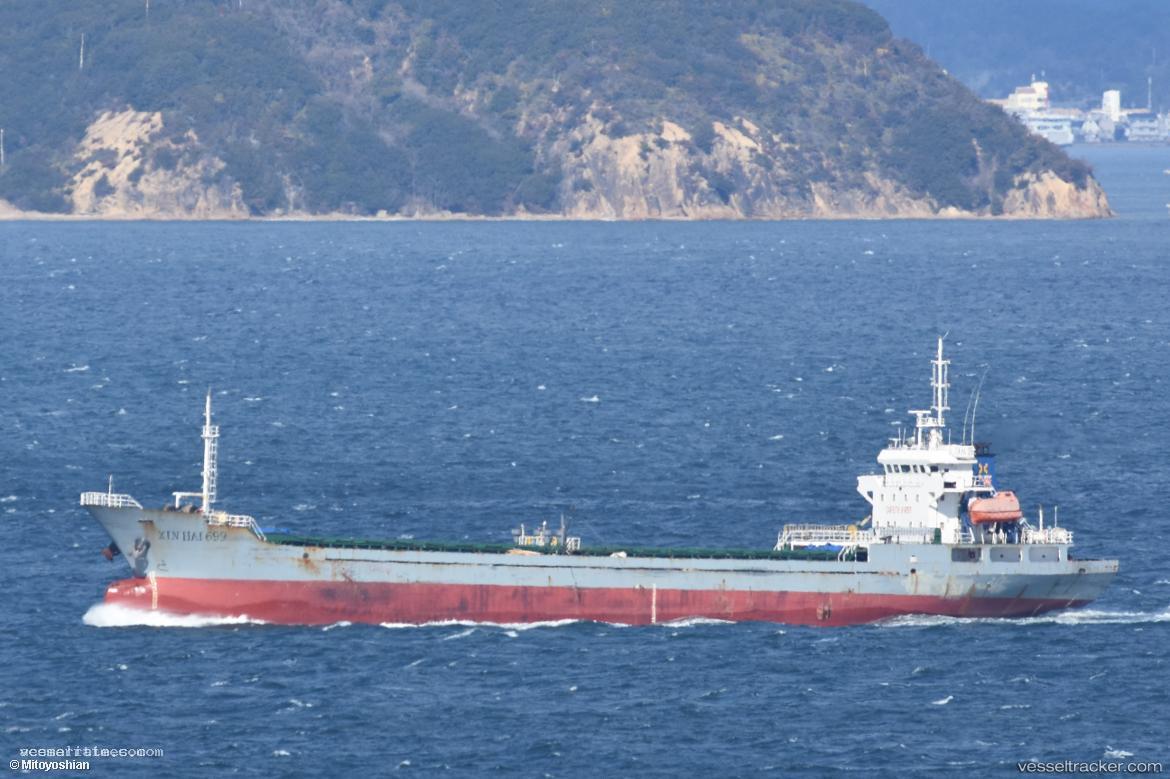 Xin-Hai-699 - General Cargo Ship vessel registered in Panama