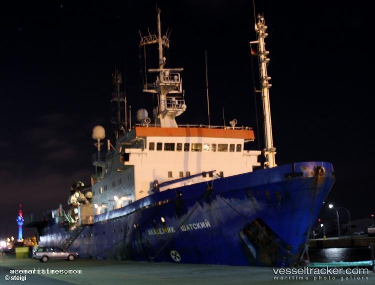 Akademik-Shatskiy - Research Vessel vessel registered in Russia