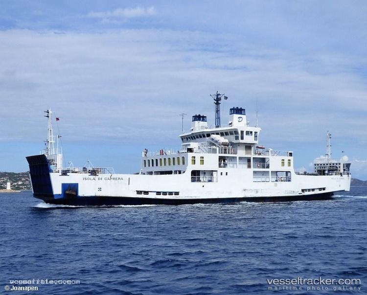 Isola-Di-Caprera - Passenger Ro Ro Cargo Ship vessel registered in Italy
