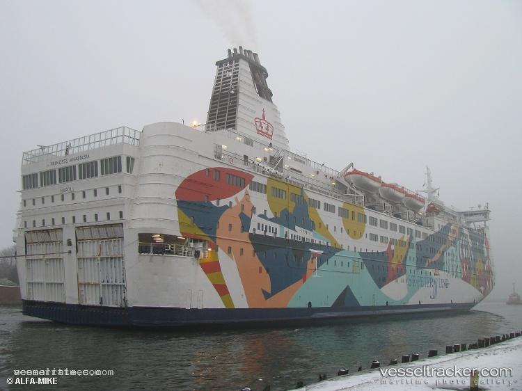 Moby-Orli - Passenger Ro Ro Cargo Ship vessel registered in Italy