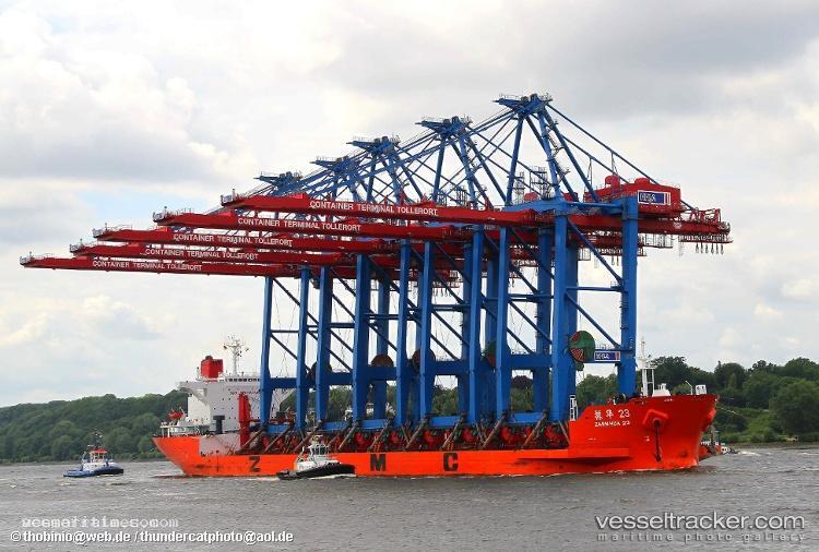 Zhenhua23 - Heavy Load Carrier vessel registered in Hong Kong