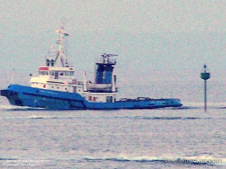 Pina-Onorato - [tug.salvage_tug]