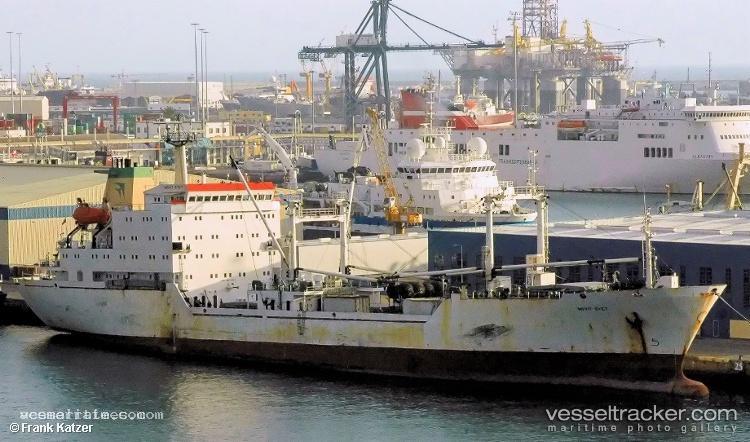 Noviy-Svet - Refrigerated Cargo Ship vessel registered in Russia