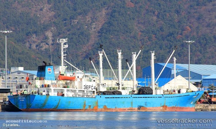 Ice-Crystal - Refrigerated Cargo Ship vessel registered in Russia