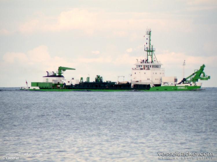 Ambika-2 - Hopper Dredger