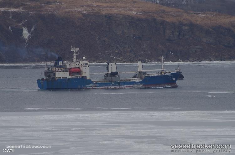 Simfoniya - Refrigerated Cargo Ship vessel registered in Russia