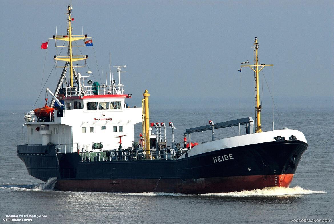 Baardsund - Bunkering Tanker vessel registered in Norway