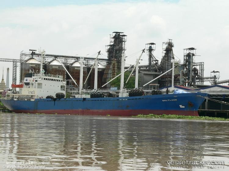 Saltlake - Refrigerated Cargo Ship vessel registered in South Korea