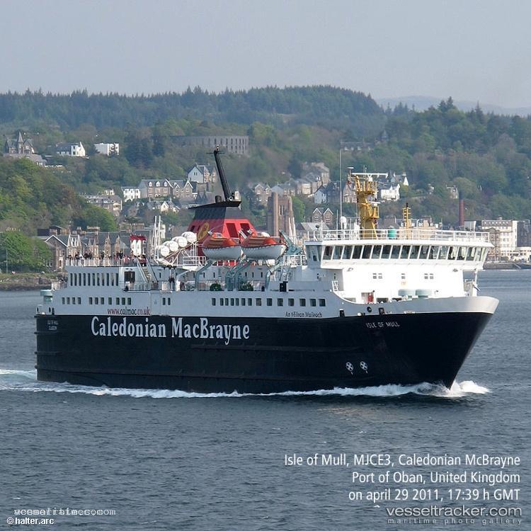 Isle-Of-Mull - Passenger Ro Ro Cargo Ship vessel registered in United Kingdom