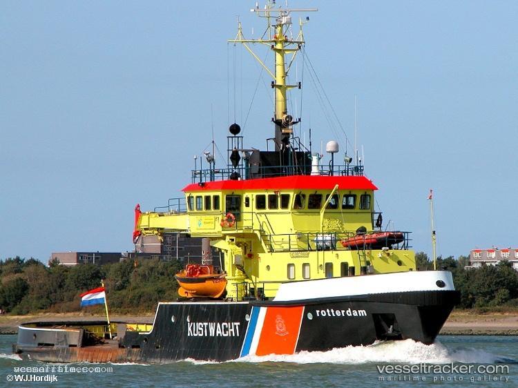 Rotterdam - Buoy Lighthouse Vessel vessel registered in Netherlands