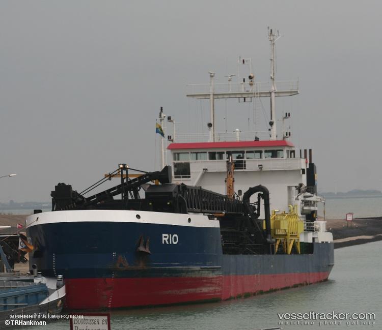 Rio - Hopper Dredger vessel registered in Netherlands