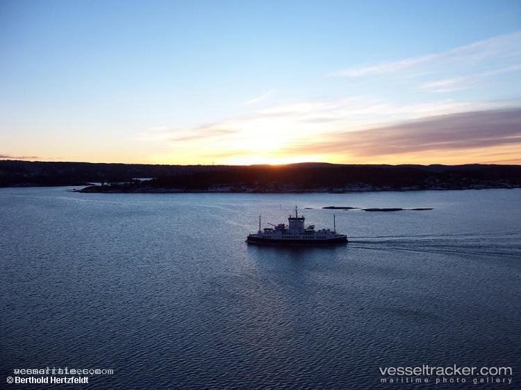 Kap-leyt.-Kazarskiy - Passenger Ship vessel registered in Russia