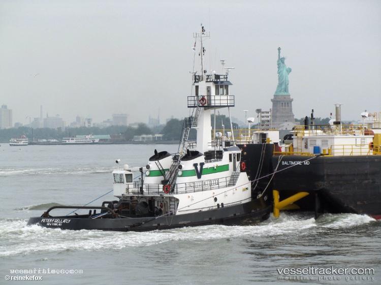 Long-Island - Offshore Supply Tug vessel registered in United States of America