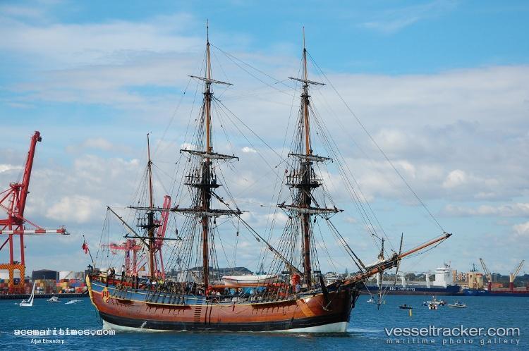 Bark-Endeavour - Passenger Ship vessel registered in Australia
