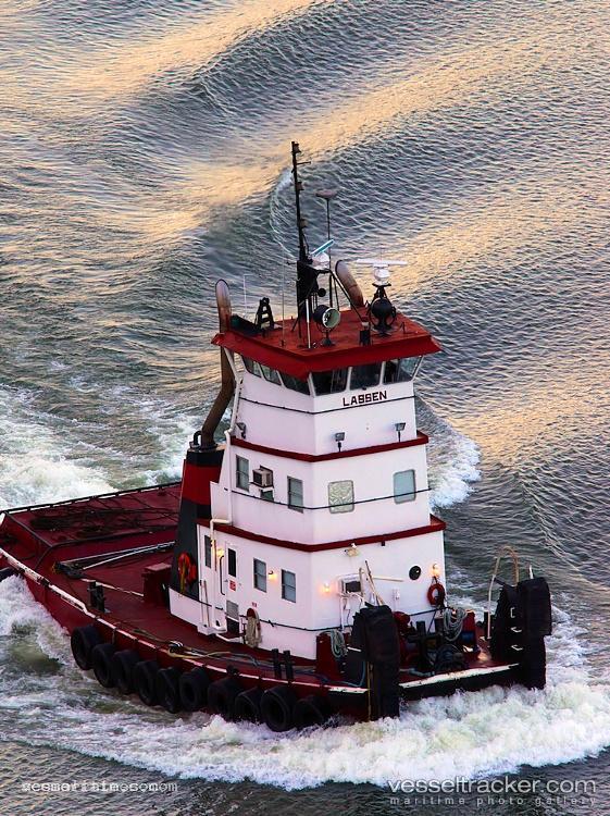 Lassen - Pusher Tug vessel registered in United States of America