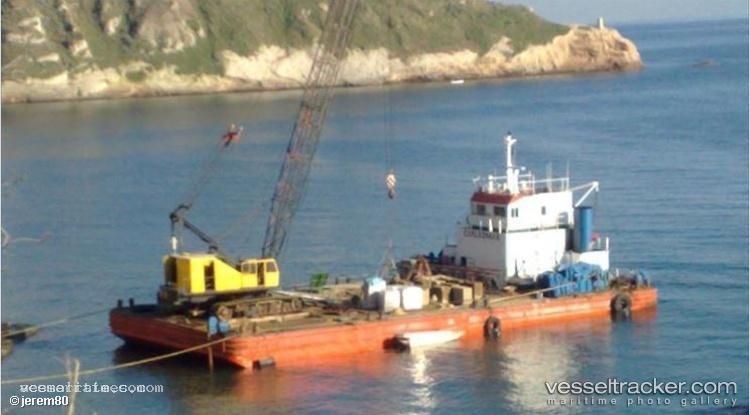 Comar-Primo - Crane Ship vessel registered in Italy