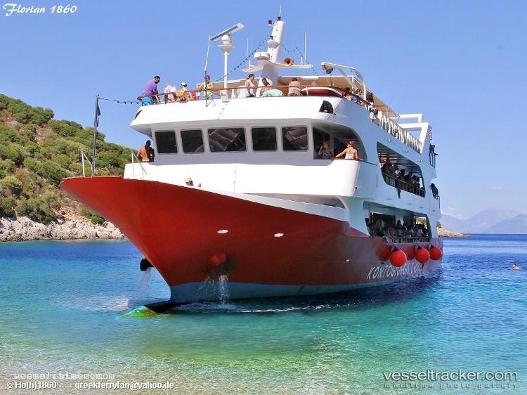 Eptanisos - Passenger Ship vessel registered in Greece