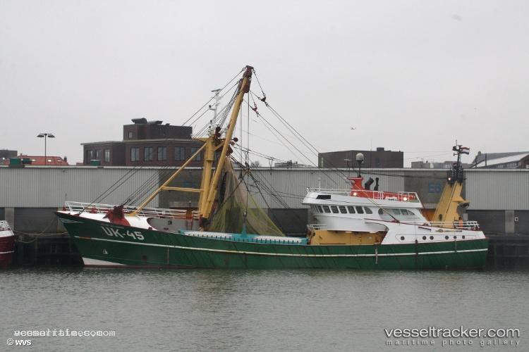 Uk45-Jacob-Willemina - Fishing Vessel vessel registered in Netherlands