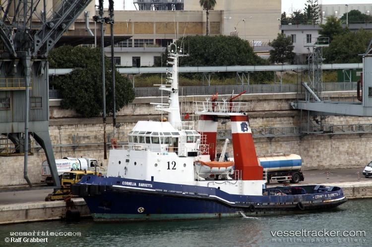 Cornelia-Barretta - [tug.salvage_tug] vessel registered in Italy