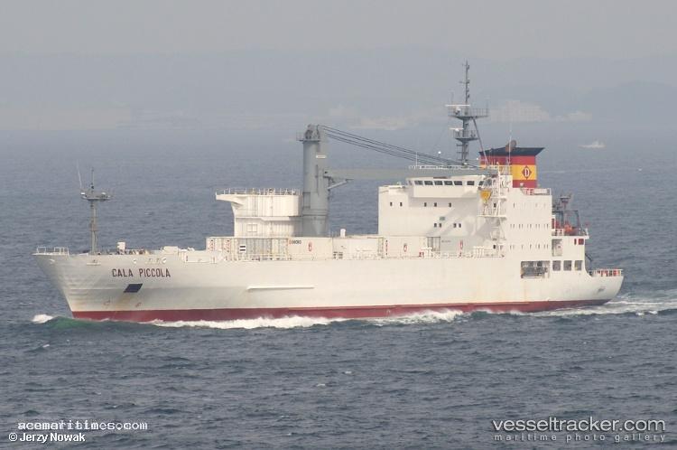 Cala-Piccola - Refrigerated Cargo Ship vessel registered in Curacao