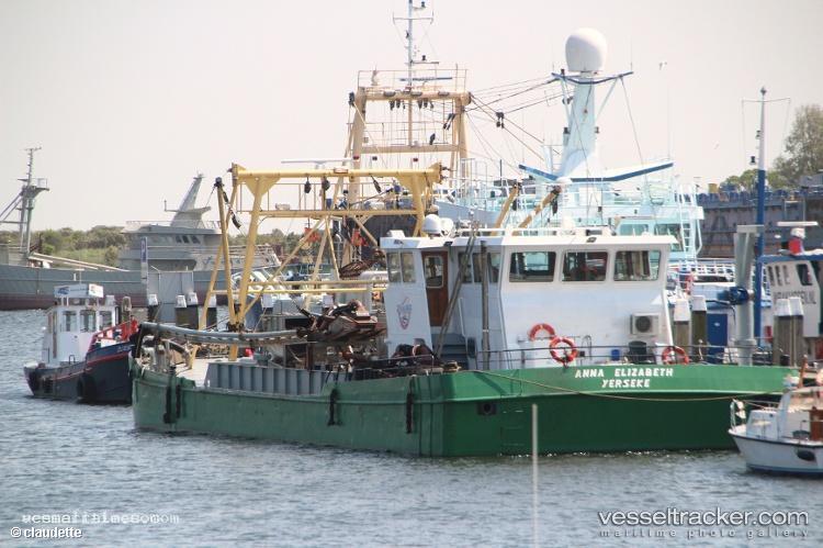 Ye42-Anna-Elizabeth - Fishing Vessel vessel registered in Netherlands