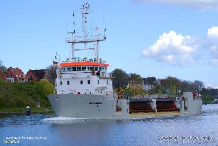 Pompei - Service Ship