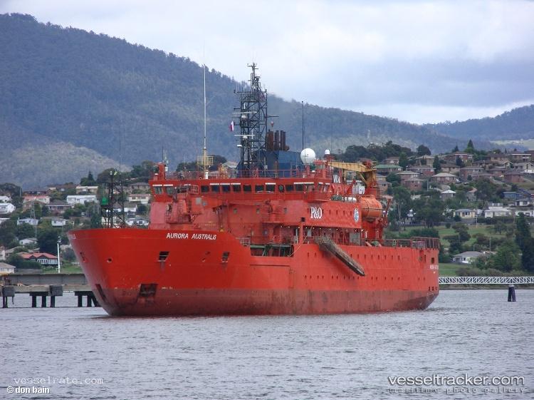 Aurora-Dubai - Research Vessel vessel registered in Liberia