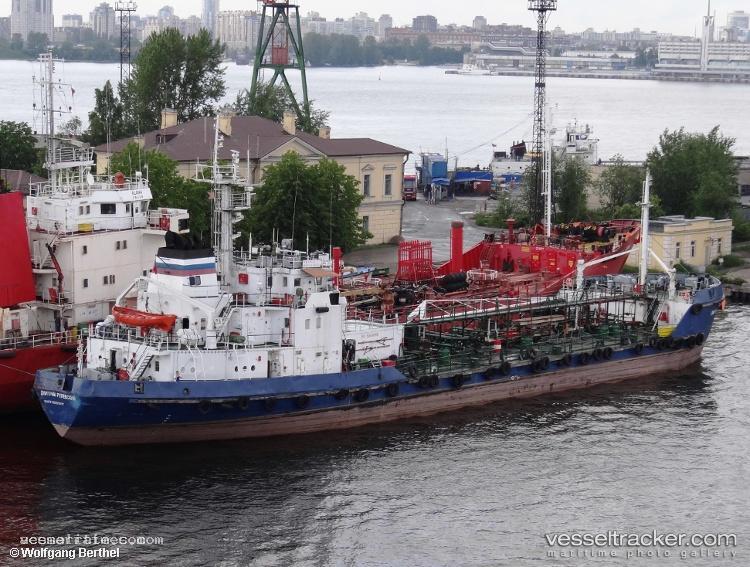 Dmitriy-Rulevskiy - Other Tanker vessel registered in Russia
