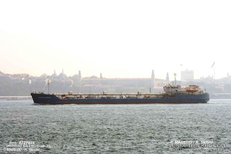 Naviger-5 - Chemical Oil Products Tanker
