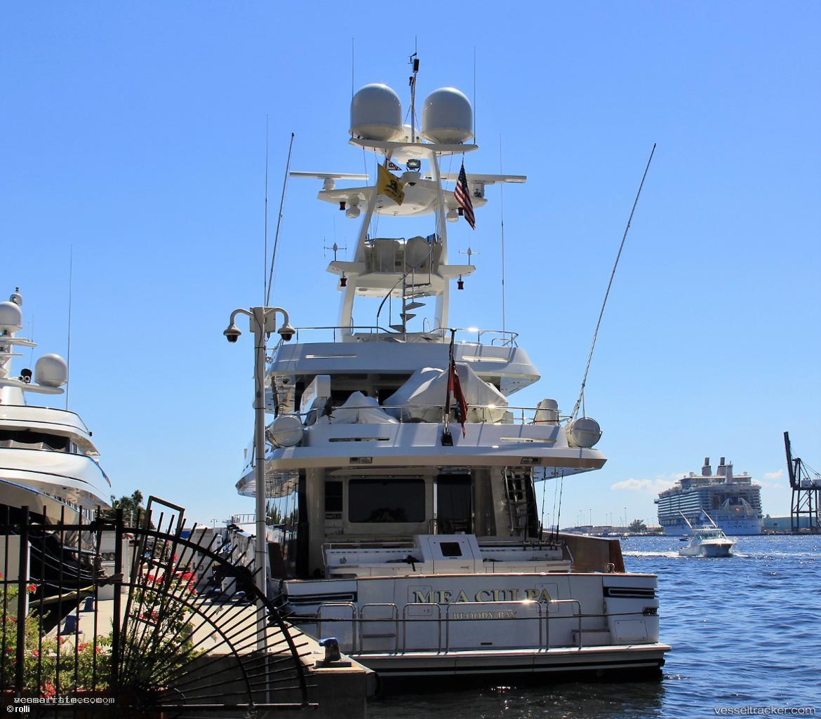 Mea-Culpa - Service Ship vessel registered in Cayman Islands