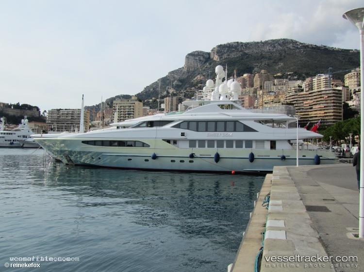 Kinglouis - Service Ship vessel registered in Malta