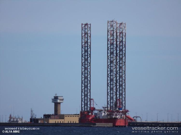 Petrobaltic - Drilling Ship vessel registered in Poland