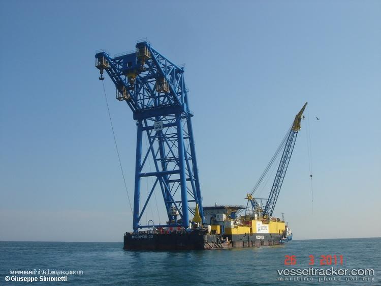 Micoperi-Trenta - Pipe Layer vessel registered in Italy