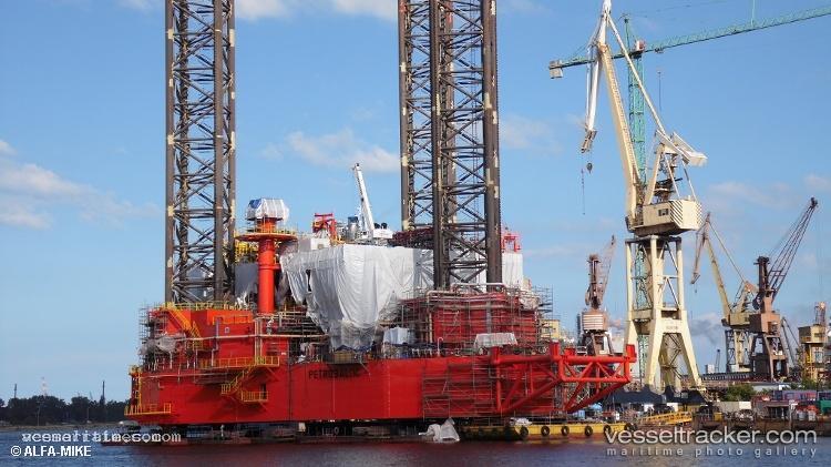 Petro-Monitor - Service Ship vessel registered in Poland