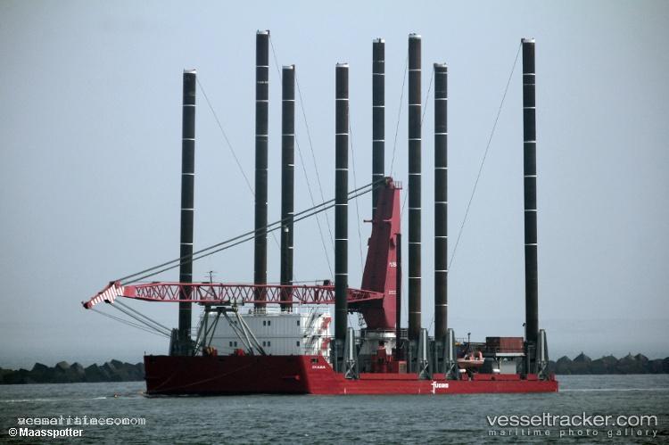 Excalibur - Service Ship vessel registered in Vanuatu