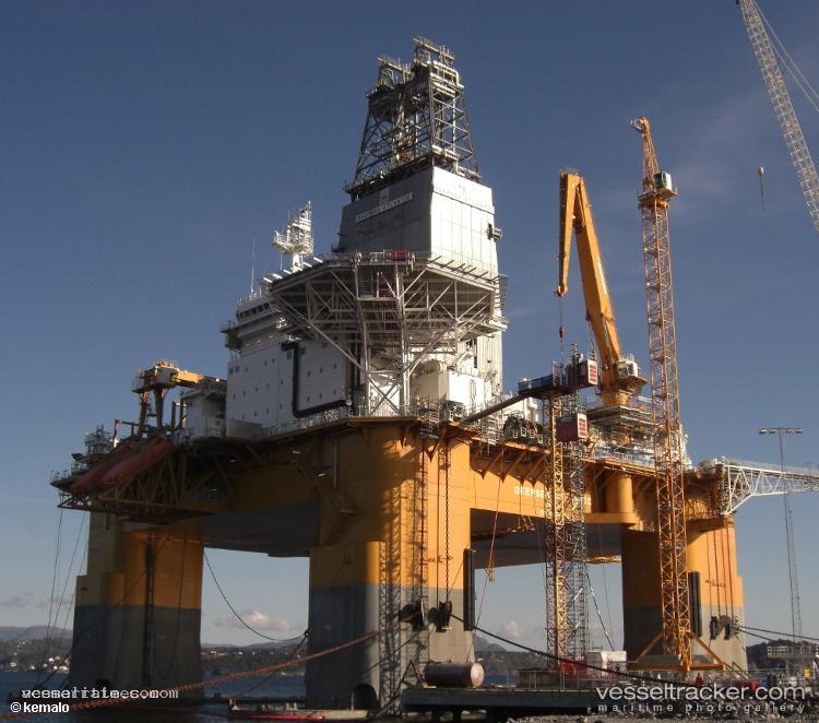 Deepsea-Atlantic - Drilling Ship vessel registered in Bermuda