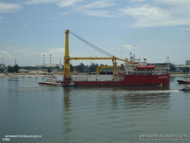 Telford-34 - Pipe Layer vessel registered in Gibraltar