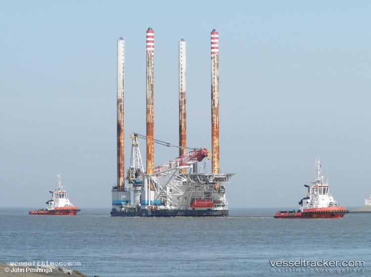 Jb-115 - [service_ship.crane_barge] vessel registered in Bahamas