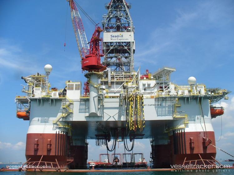 Hunter-Queen - Service Ship vessel registered in Panama