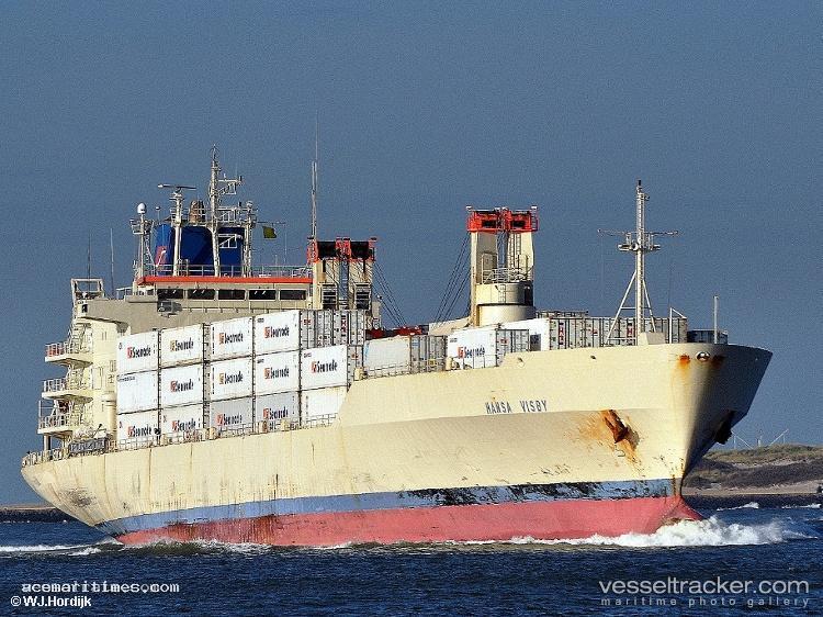 Baltic-Summer - Refrigerated Cargo Ship vessel registered in Bahamas