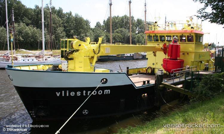 Vliestroom - Buoy Lighthouse Vessel vessel registered in Netherlands