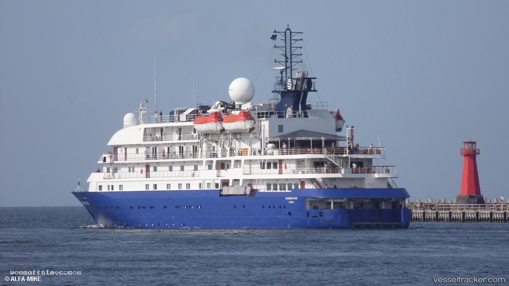 Hebridean-Sky - Cruise Ship vessel registered in Bahamas