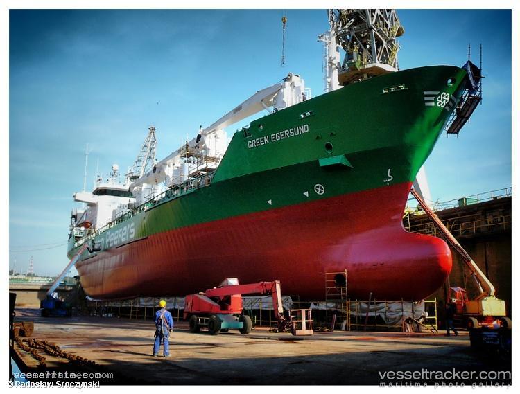 Green-Egersund - Refrigerated Cargo Ship vessel registered in Bahamas