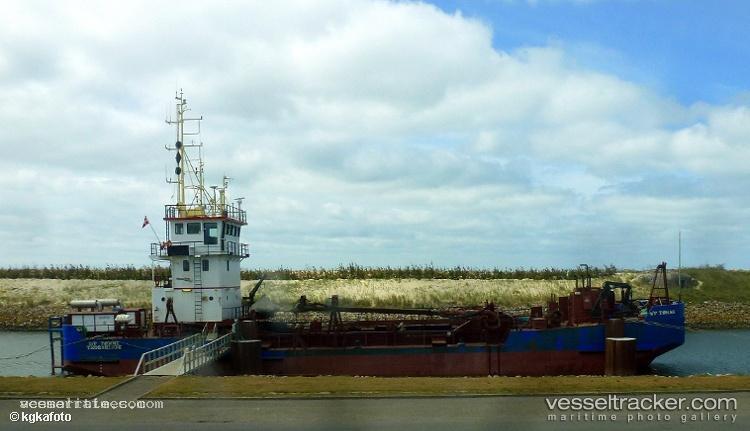 Toenne - Hopper Dredger vessel registered in Denmark